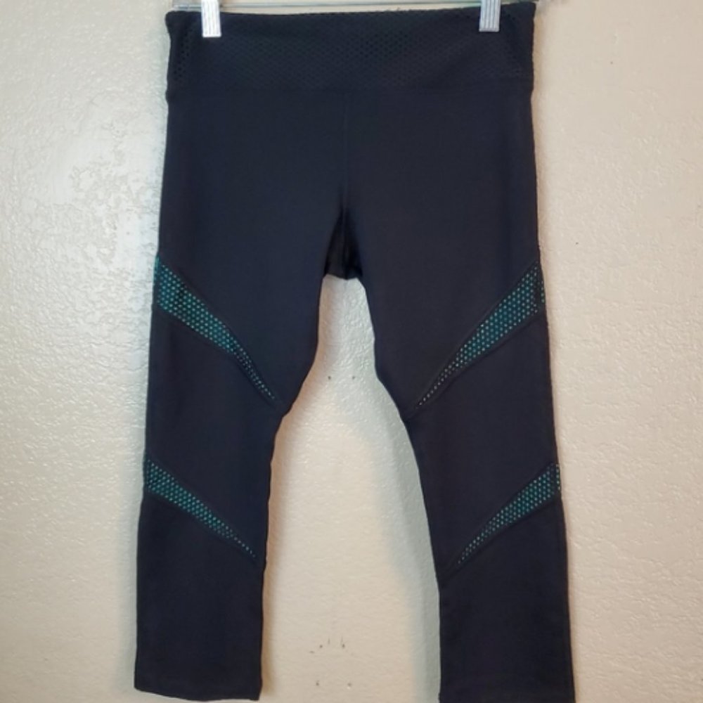 Lorna Jane Spark Mesh Workout Gym Capri Leggings